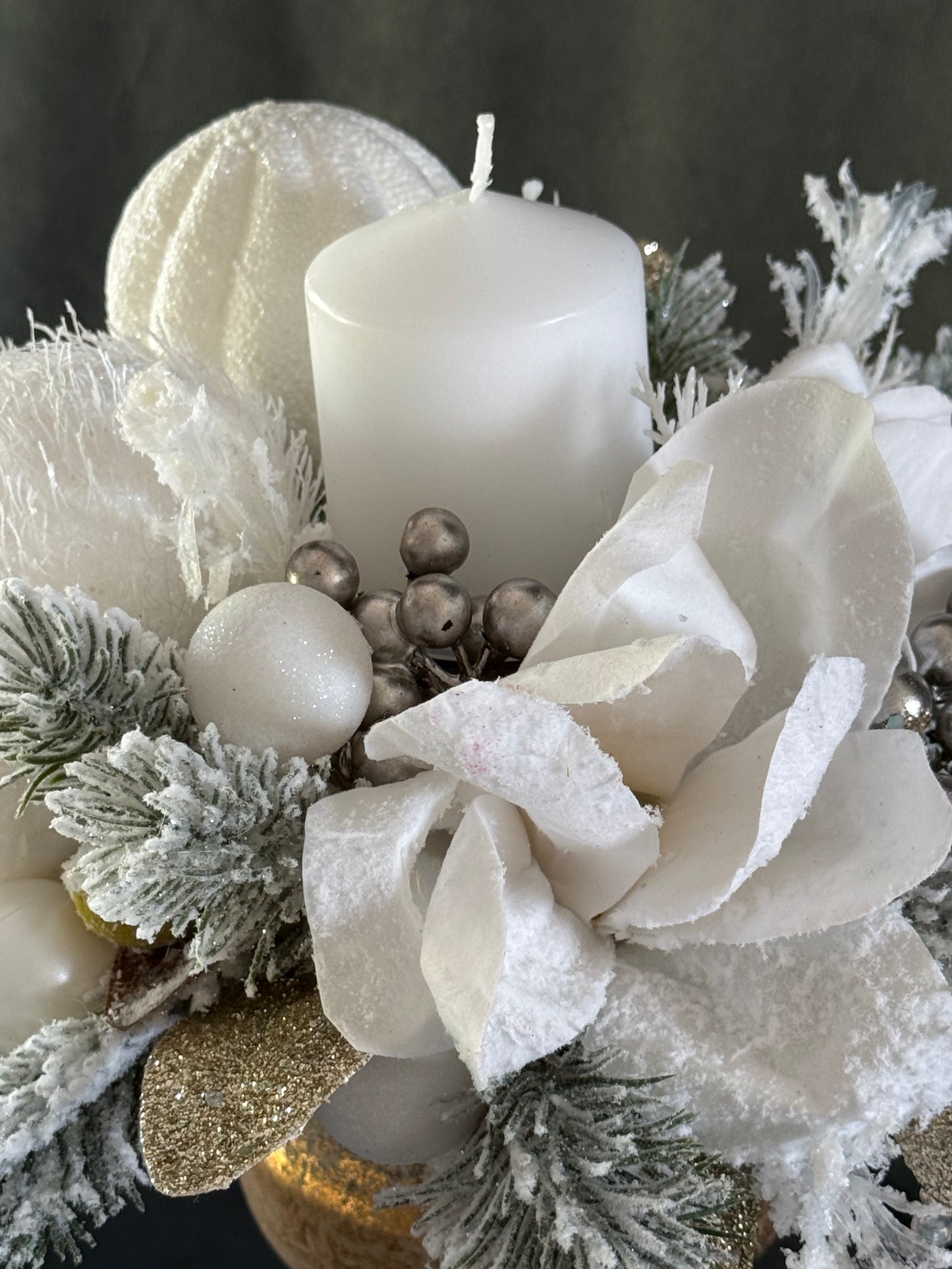 Sesil, Seasonal Decoration