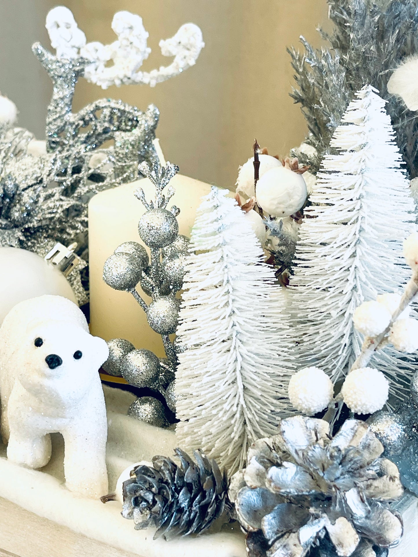 Lilly, Seasonal Decoration