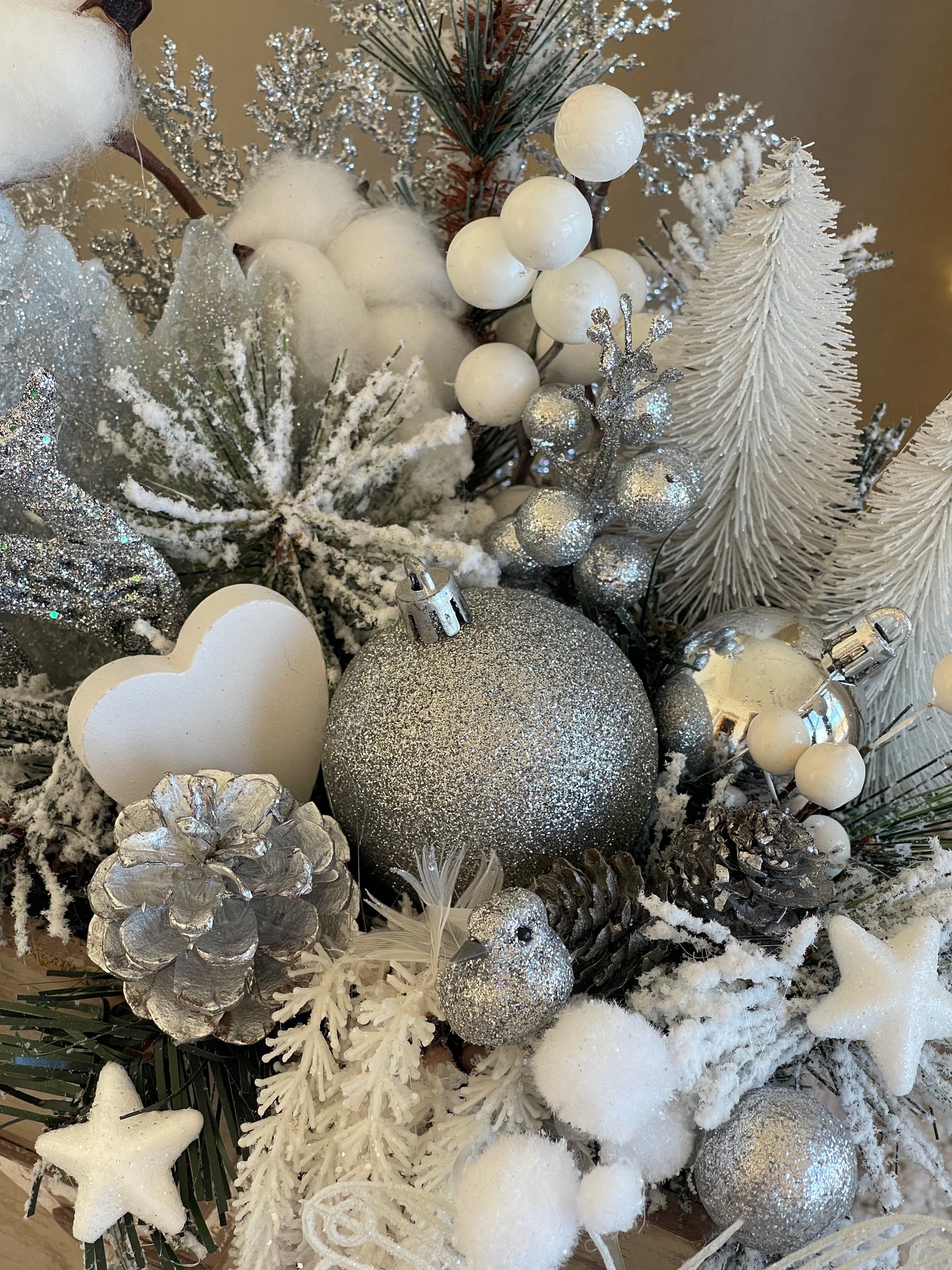 Tommy, Seasonal Decoration