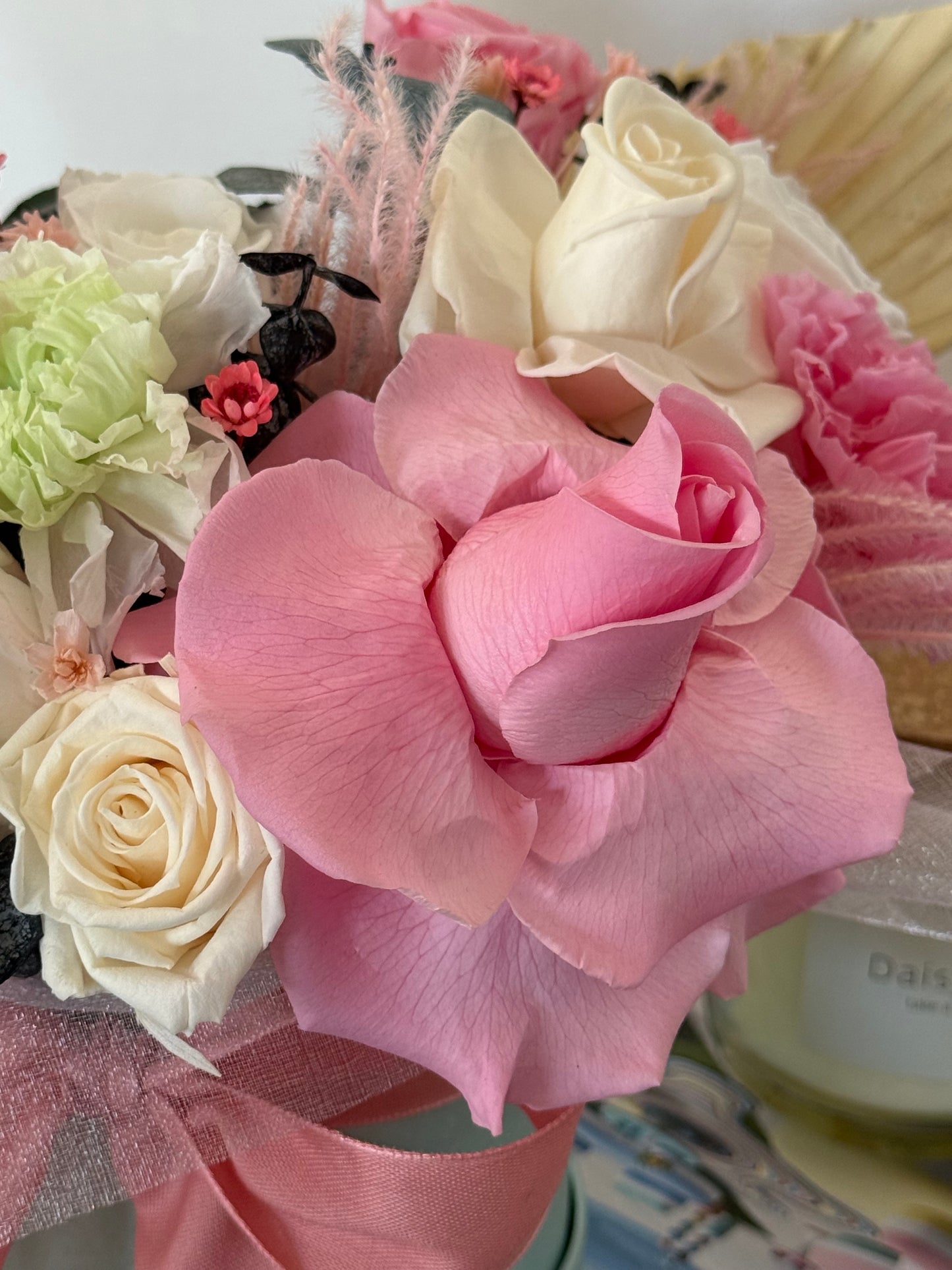 Tenderness Flower Box