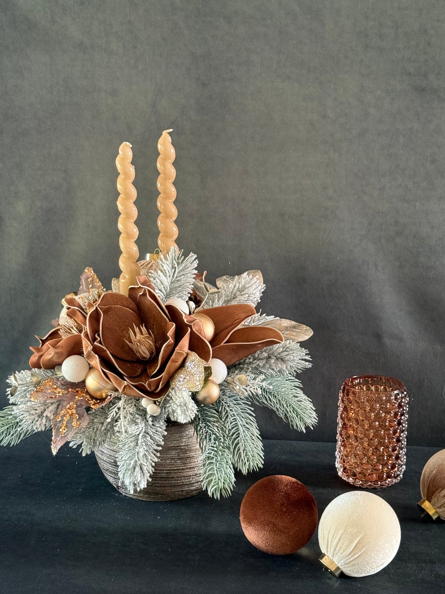 Anita, Seasonal Decoration