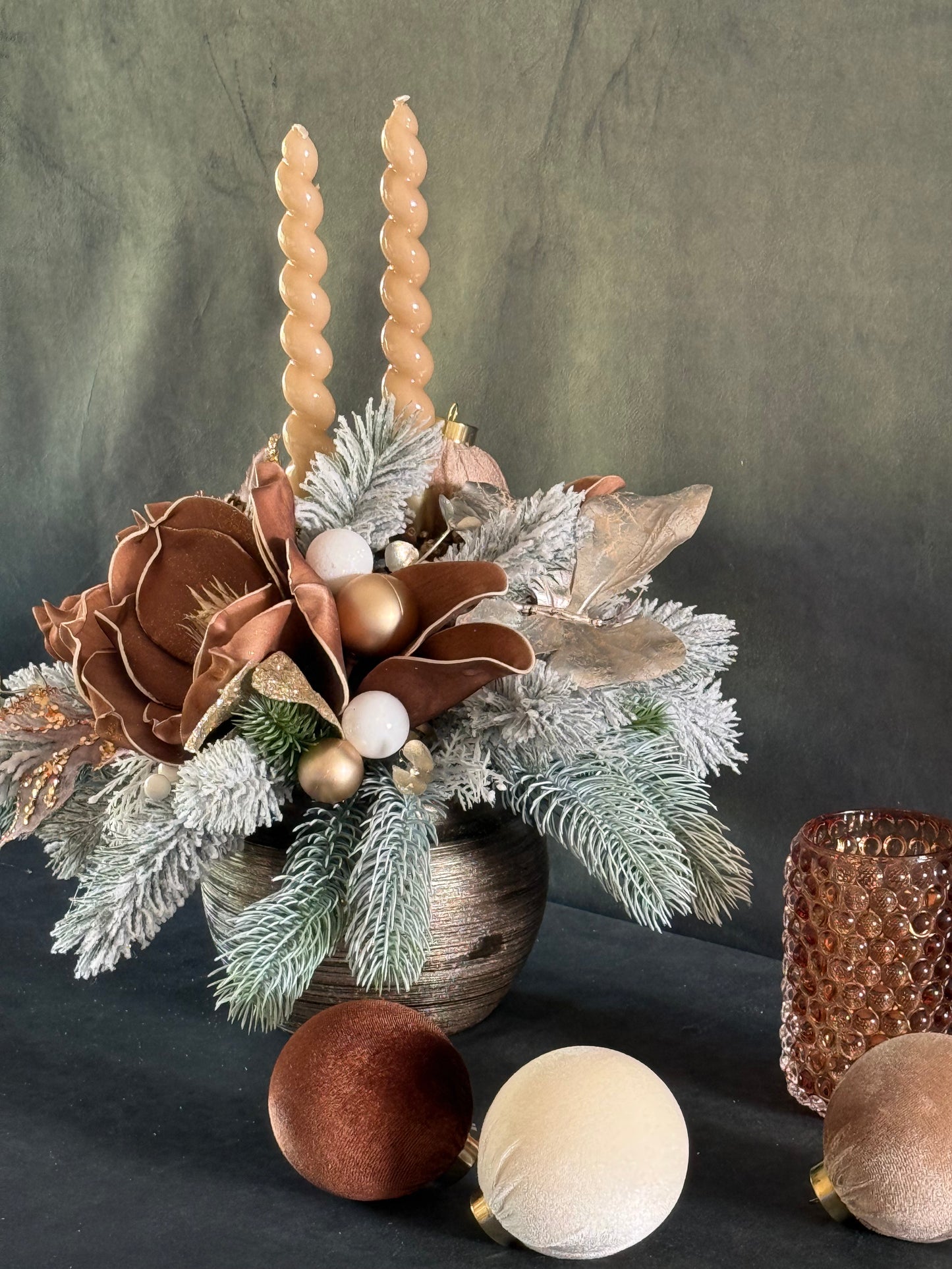 Anita, Seasonal Decoration