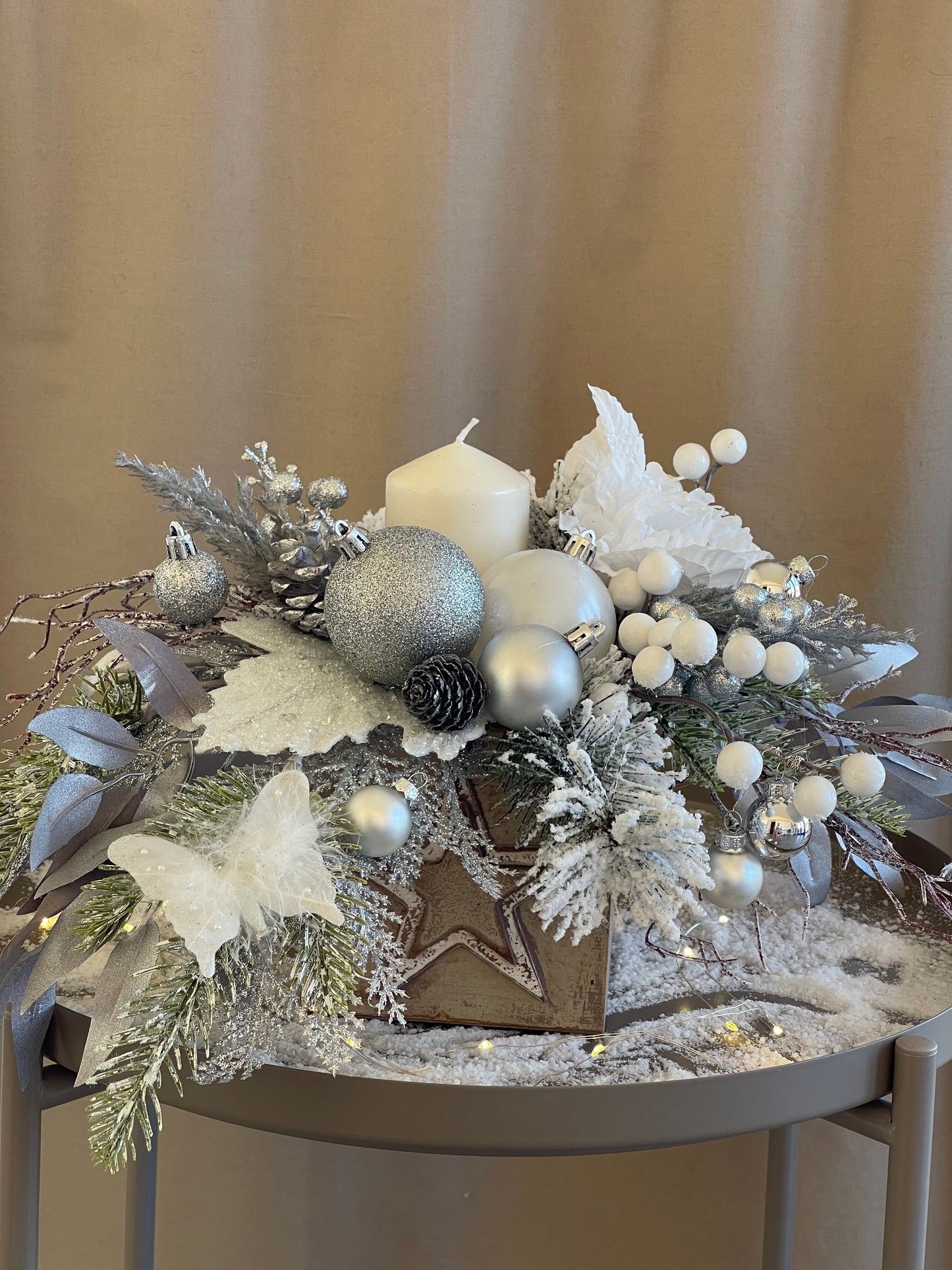 Samantha , Seasonal Decoration