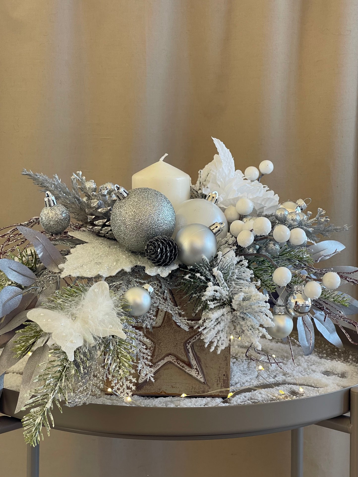 Samantha , Seasonal Decoration