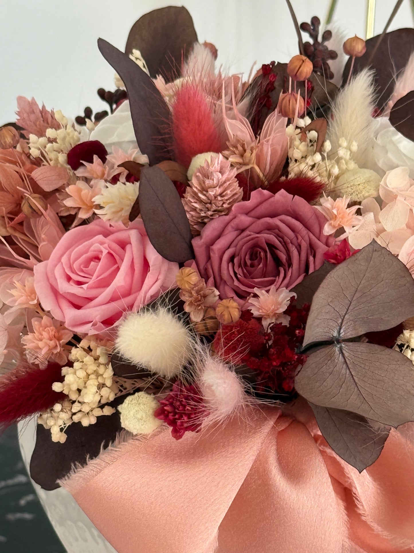 Dominika Centerpiece